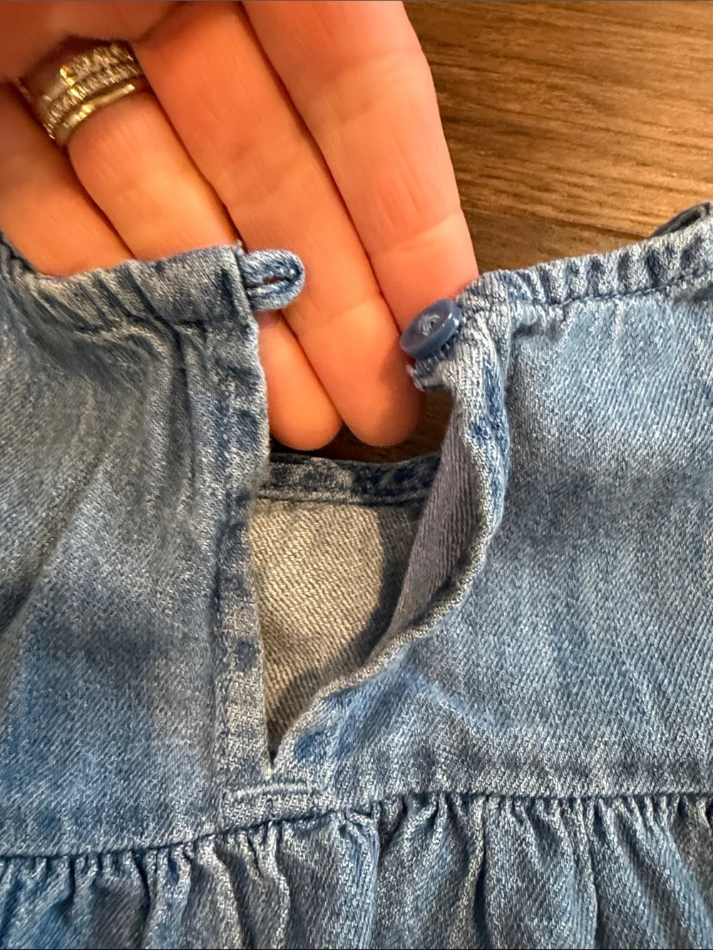 Old Navy Light Blue Denim Two-Piece Toddler Set Size 2T - C8-124